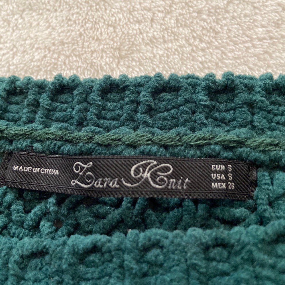 Green Sweater - Picture 2 of 2